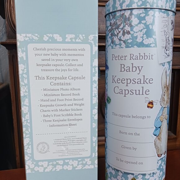 Keepsake capsule of Peter Rabitt - Picture 1 of 10
